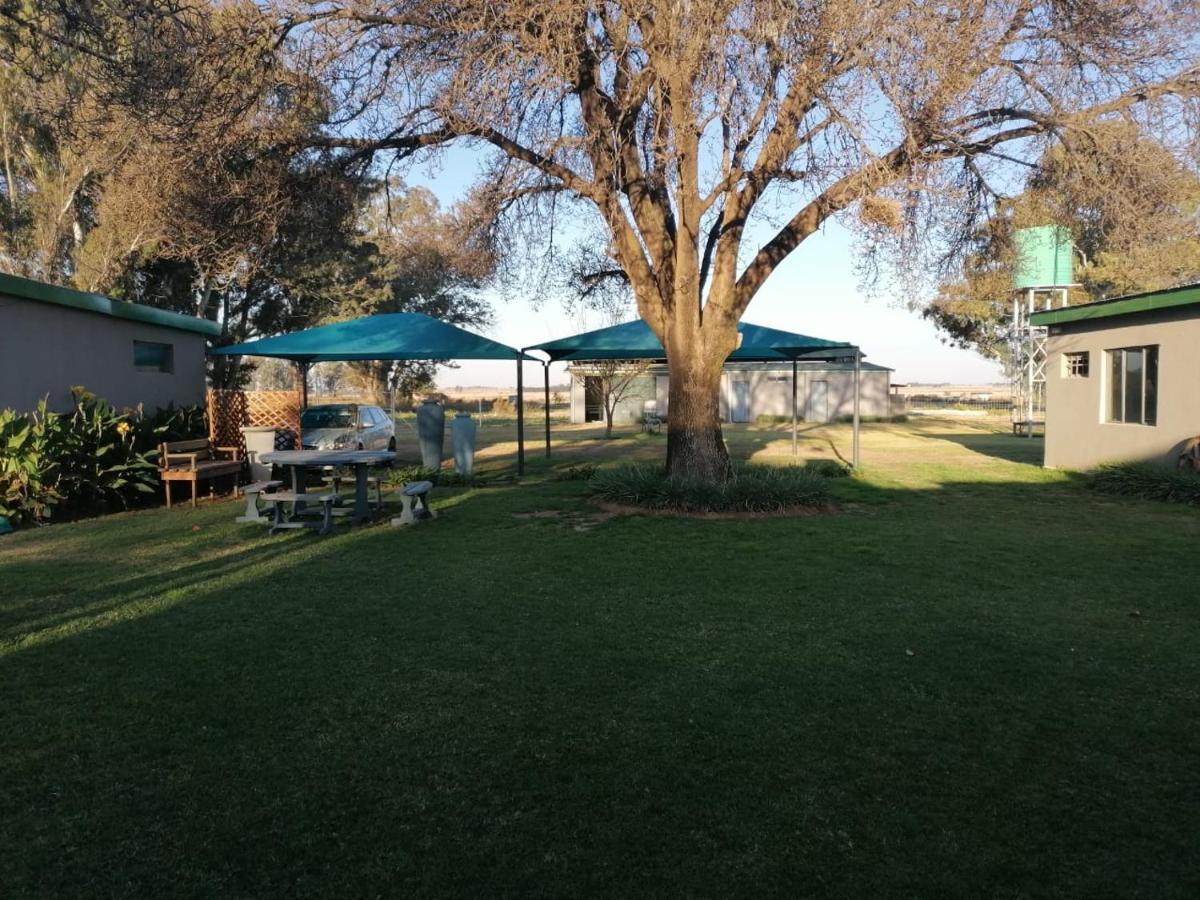 ホテル Biekiesvlei Lichtenburg エクステリア 写真
